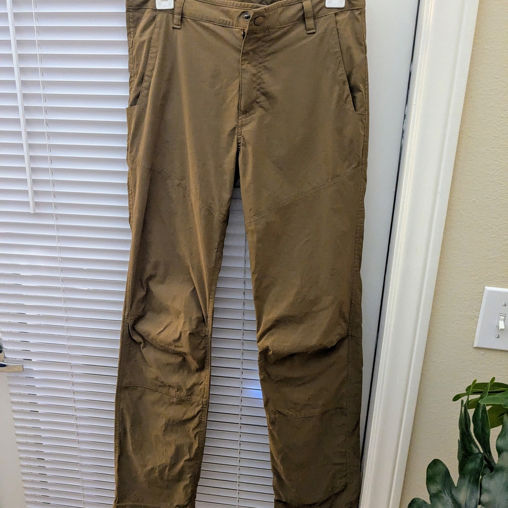 Mountain Hardwear Men's Khaki Chinos
